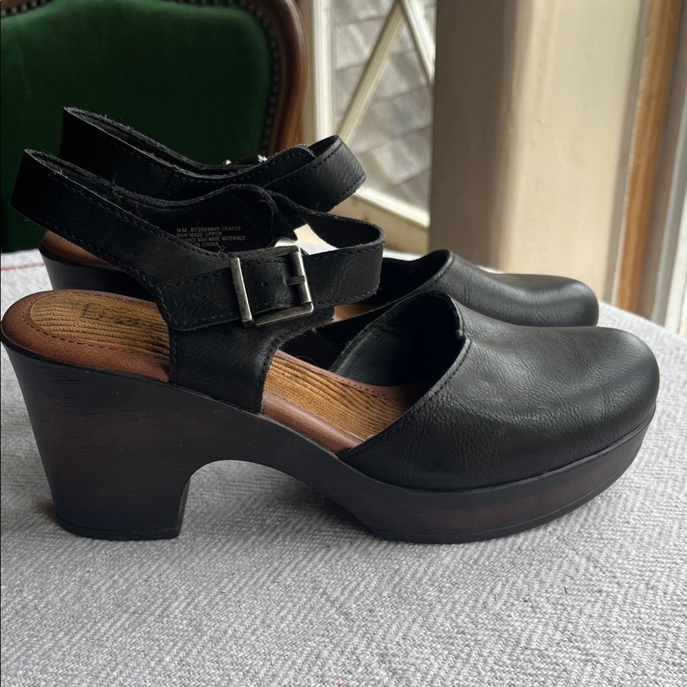 boc Black Leather Women's Mules with Buckle